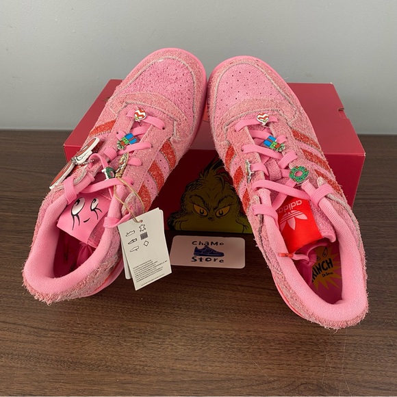 adidas Originals The Grinch  Forum Low CL Pink Suede ID8895 Women's Sz - Picture 6 of 12